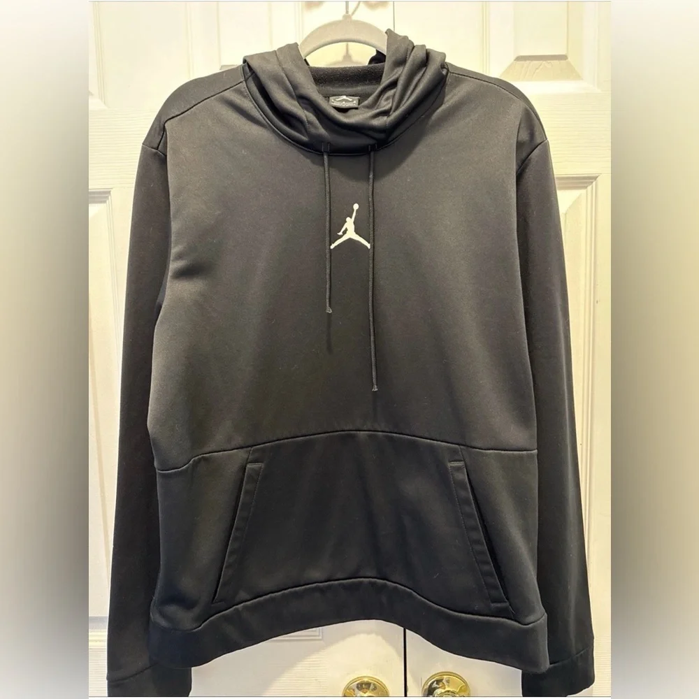 Air Jordan Black Pullover Hoodie Kangaroo Pocket Jumpman Logo Size L‎